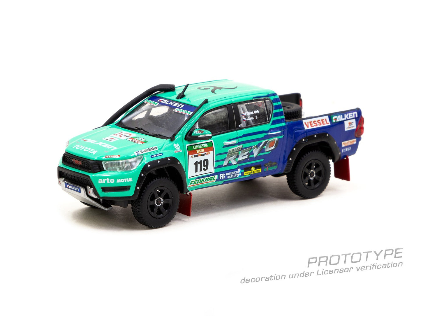 T64-041-FAL Tarmac Works 1/64 Toyota Hilux AXCR 2017