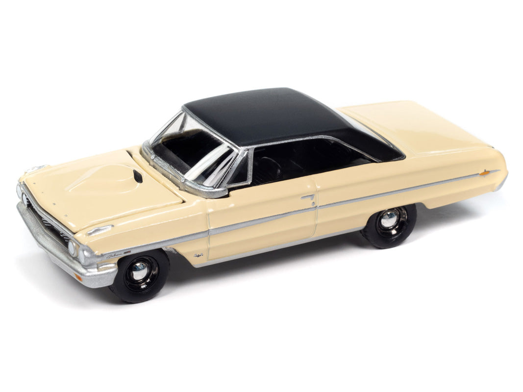 AWSP174A AUTOWORLD 1/64 1964 フォード ギャラクシー 500XL サンシャインイエロー/ブラック