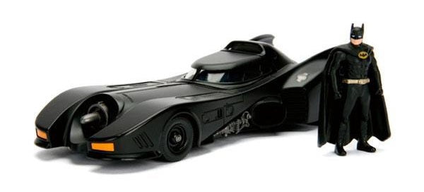 フィギュア付き バットモービル 1/24 スケール ダイキャストミニカー ティム・バートン 「バットマン」