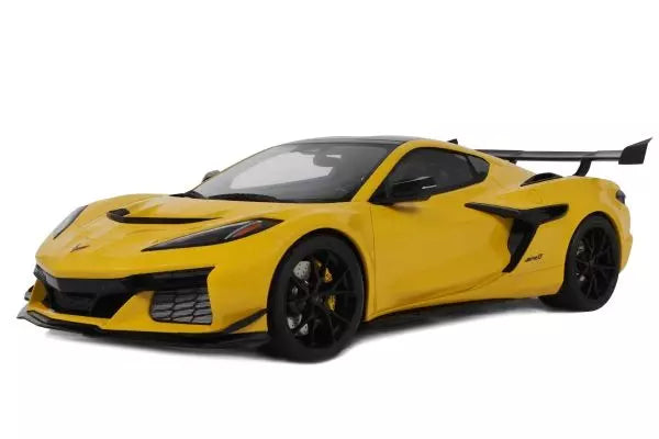 GTS528 GT SPIRIT 1/18 シボレー コルベット C8 ZR1 2025 (イエロー)