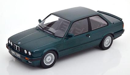 KKDC180744 KKscale 1/18 BMW 325i E30 M-Paket 1 1987 ダークグリーンメタリック
