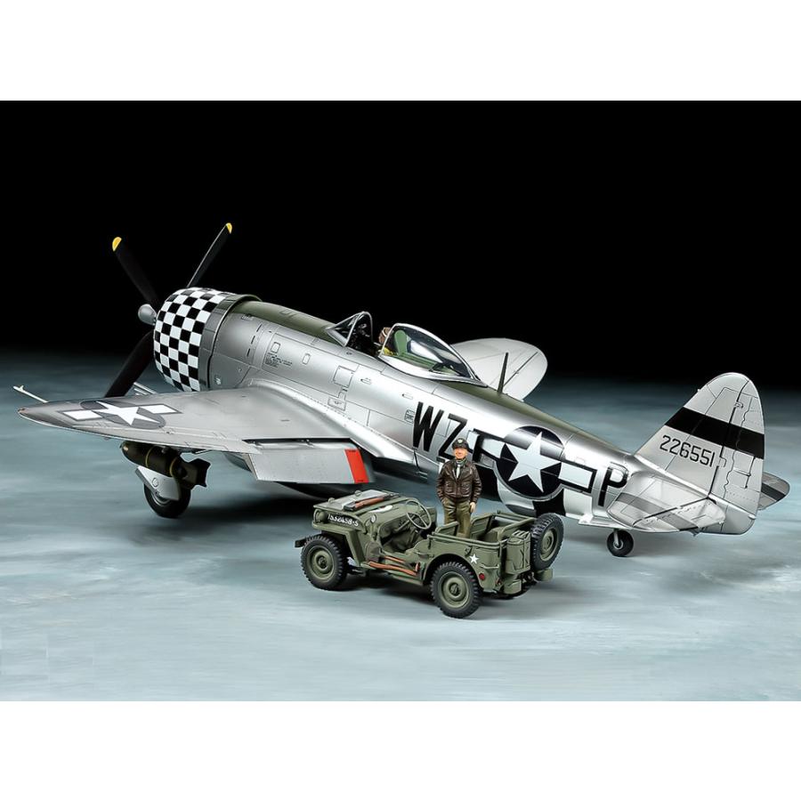 25214 1/48 リパブリック P-47D サンダーボルト 'バブルトップ'・1/4トン小型四輪駆動軍用車 セット