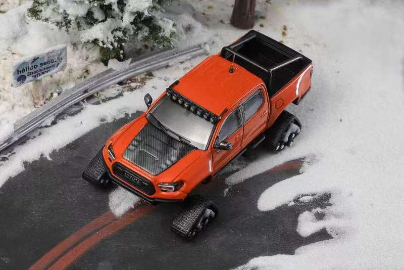 KS077-507 GCD 1/64 トヨタ TACOMA 2022 - スキーバージョン / アクセサリー付 オレンジ