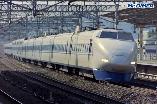 【今日は何の日】食堂車の日（5/25）