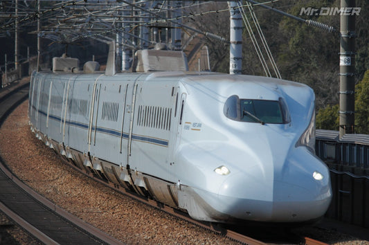 【MDR graph】＜青磁器をイメージした西日本・九州の新幹線"N700系7000・8000番台＞