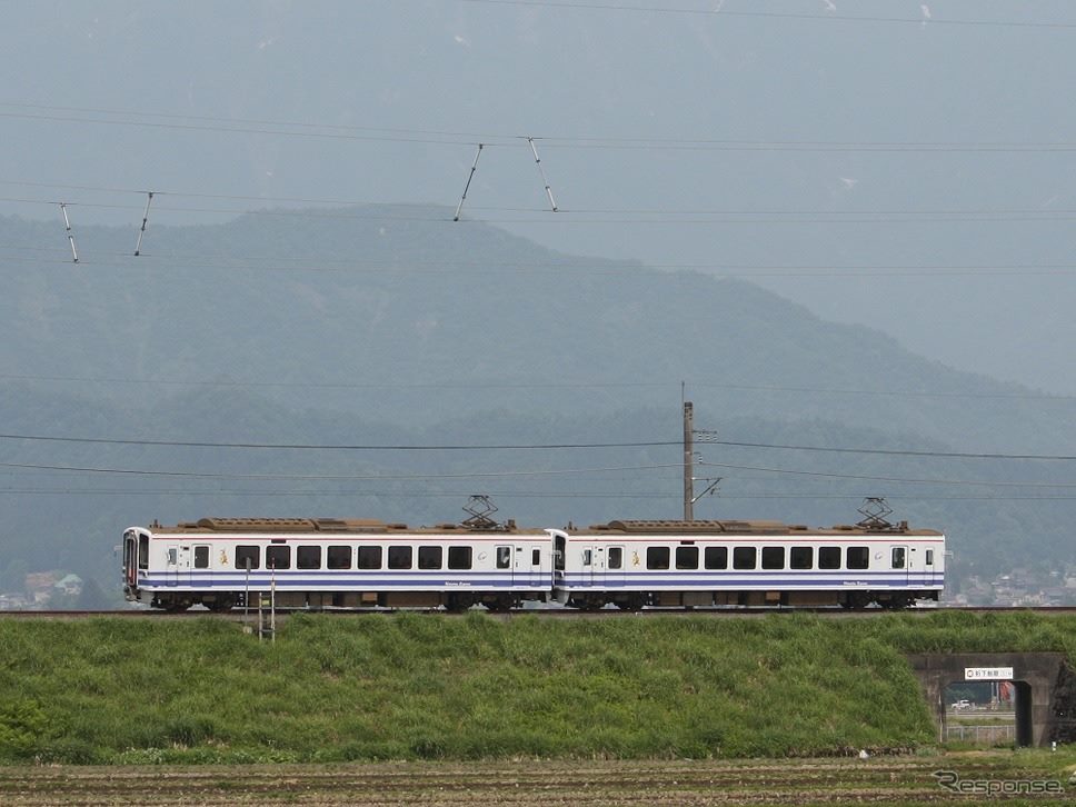 新しい時代の"荷物電車"北越急行！