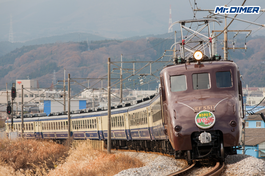 【時代を生き抜いた鉄道車両特集Vol.1】EF55形1号機・「戦火の痕跡をその身に残した流線形電気機関車」