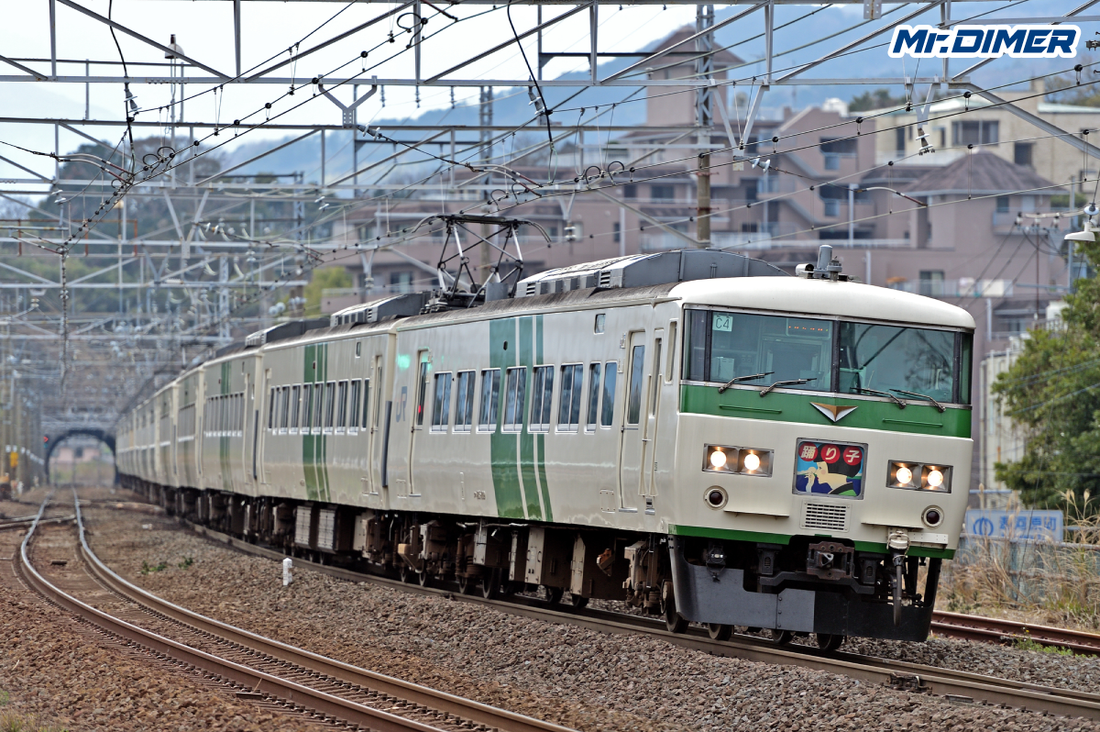 【国鉄名車列伝】185系・特急にも普通にもなる、国鉄が生んだ万能電車