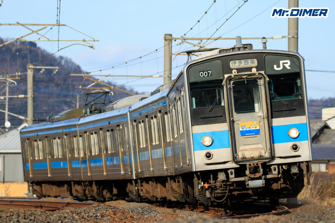 【国鉄名車列伝】121系・国鉄最後の春、ディーゼル王国に現れた“四国初の電車”
