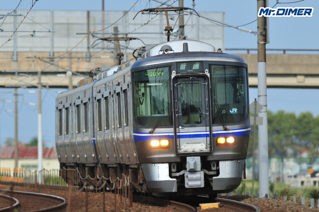 【登場20周年】北陸の“標準車”となった521系の数奇な歩み
