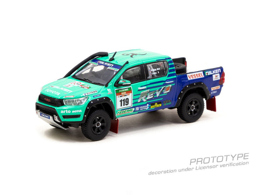 T64-041-FAL Tarmac Works 1/64 Toyota Hilux AXCR 2017