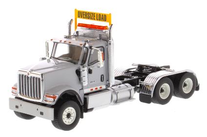 71005 DIECAST MASTERS 1/50 インターナショナル HX520 タンデムトラクター ライトグレー
