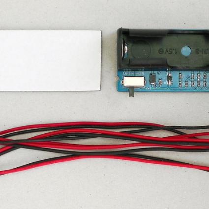 AP-180 LEDを光らせるための電池ボックス