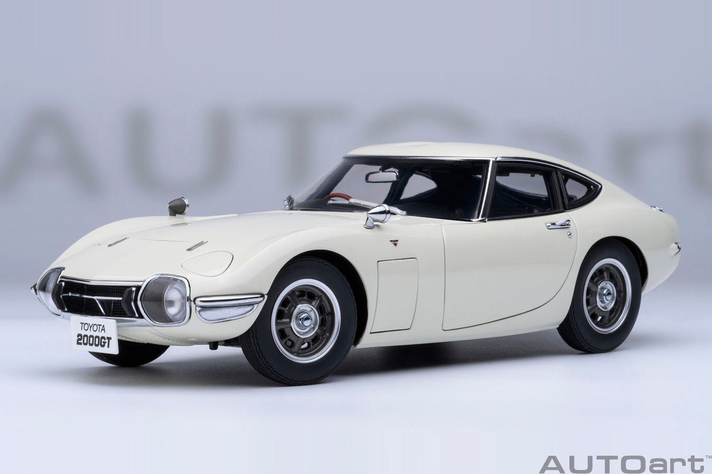79546 1/18 トヨタ 2000GT 1967 (ホワイト)